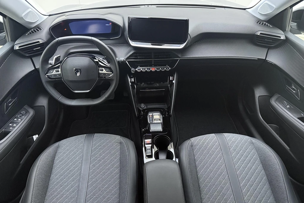 Peugeot 208 – foto 33
