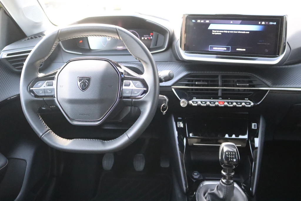 Peugeot 208 – foto 16