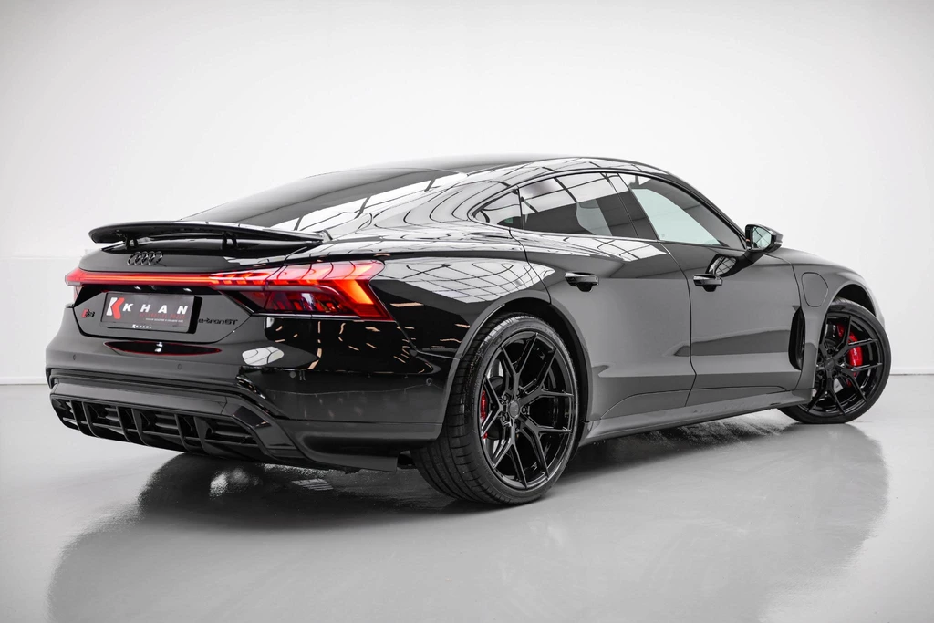 Audi e-tron GT – foto 10