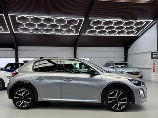 Peugeot 208 – thumbnail 8