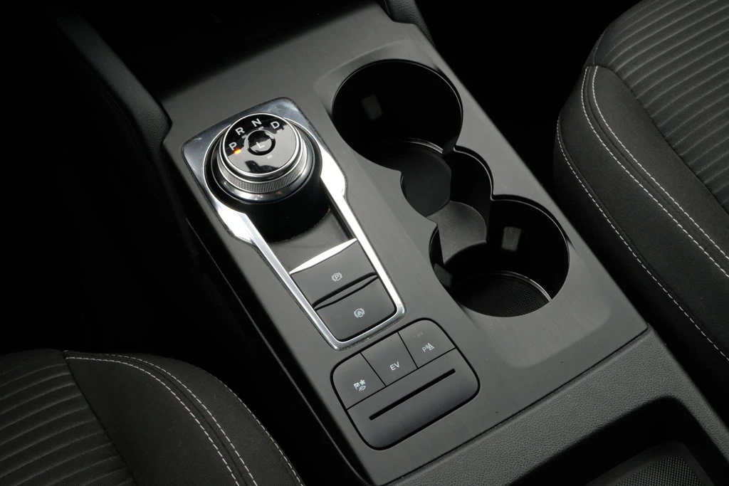 Ford Kuga – foto 29