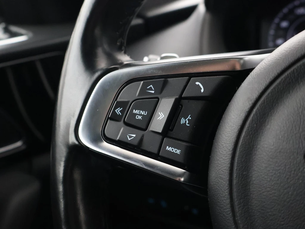 Jaguar F-PACE – foto 24