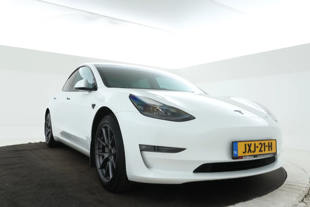 Tesla Model 3 – foto 5
