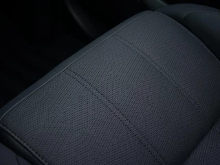 Land Rover Range Rover Velar – thumbnail 17