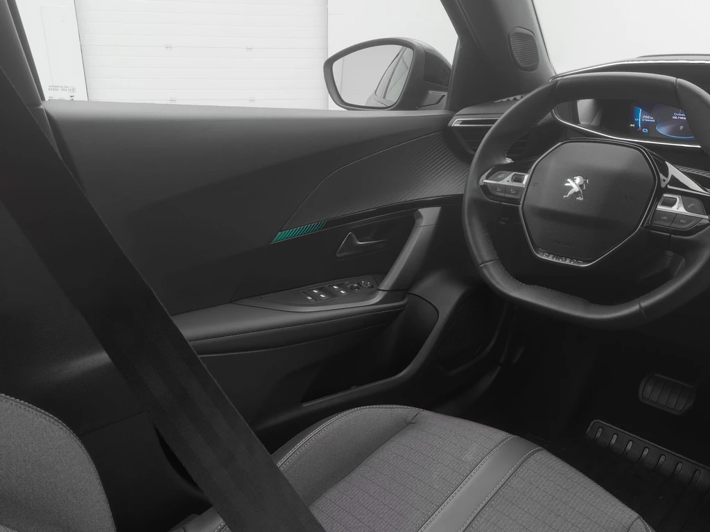Peugeot e-2008 – foto 27