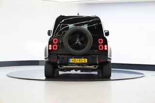 Land Rover Defender – thumbnail 4