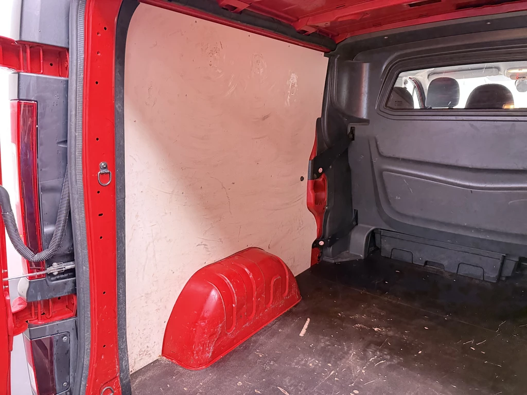Opel Vivaro – foto 25