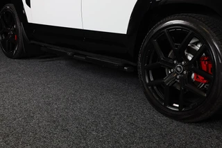 Land Rover Defender – thumbnail 63