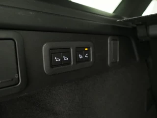 Land Rover Range Rover Velar – thumbnail 42