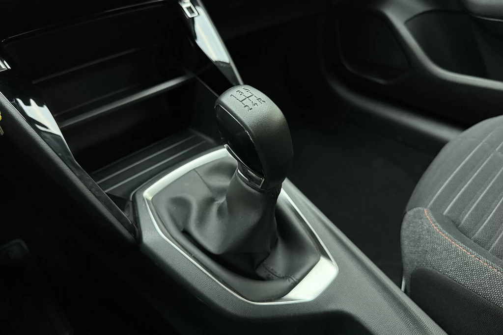 Peugeot 208 – foto 28