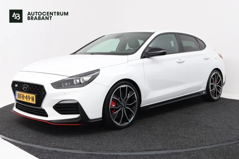 Hyundai I30 Fastback 2.0 T-GDI N2 (STOEL/STUUR VERWARMING, CAMERA, CRUISE CONTROL, ELEKTR STOELEN, PARKEERSENSOREN)
