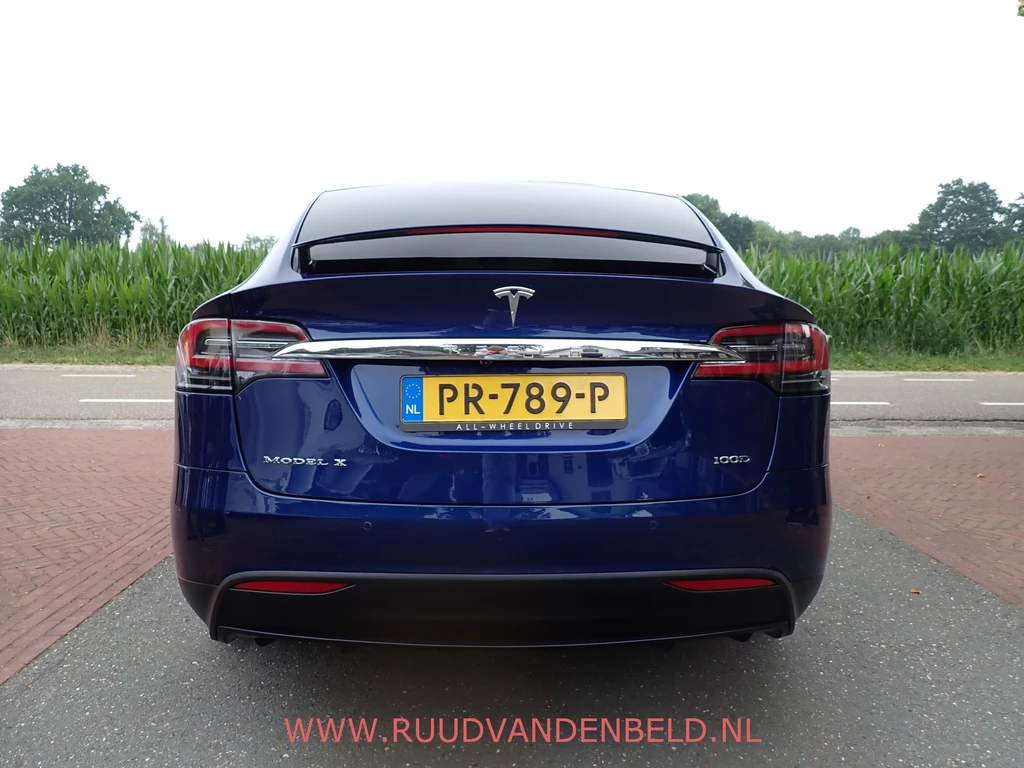Tesla Model X – foto 5