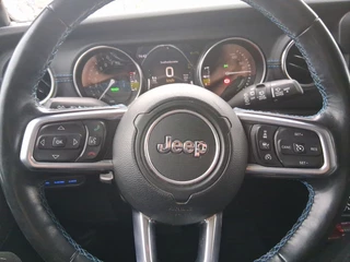 Jeep Wrangler – thumbnail 15