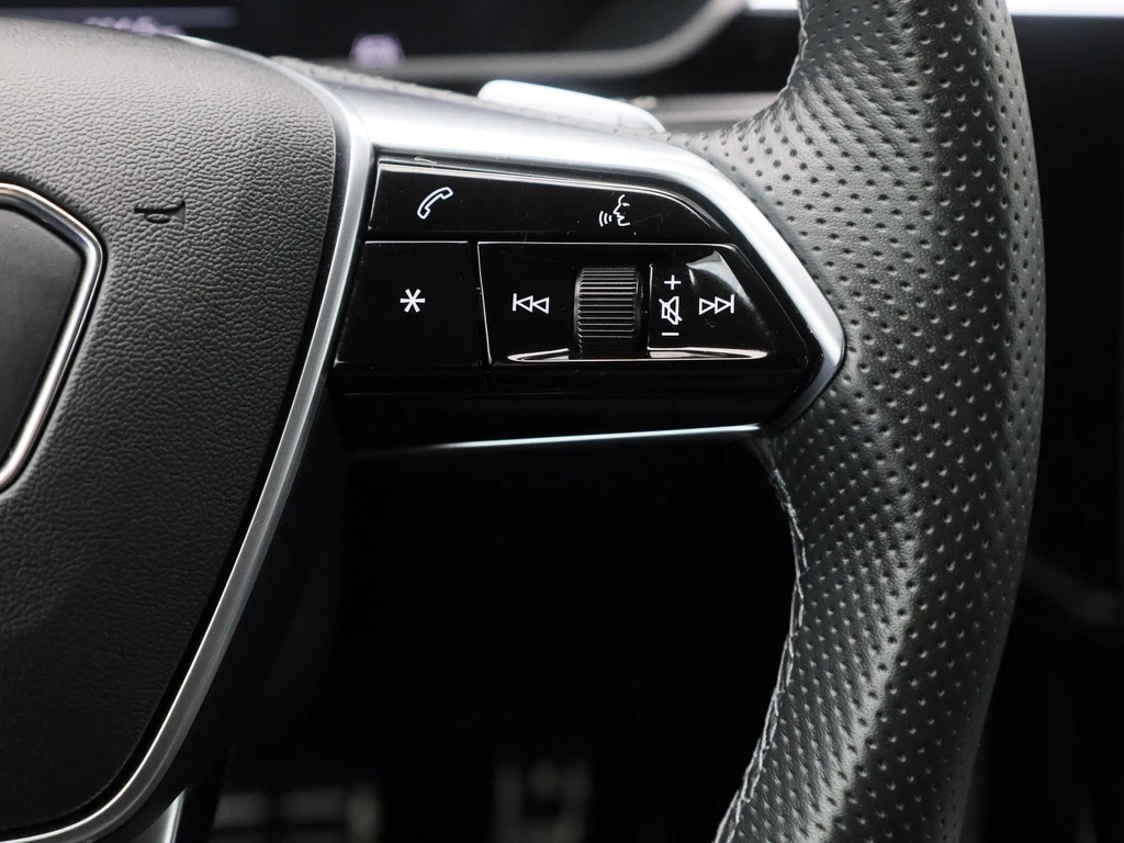 Audi Q8 Sportback e-tron – foto 19