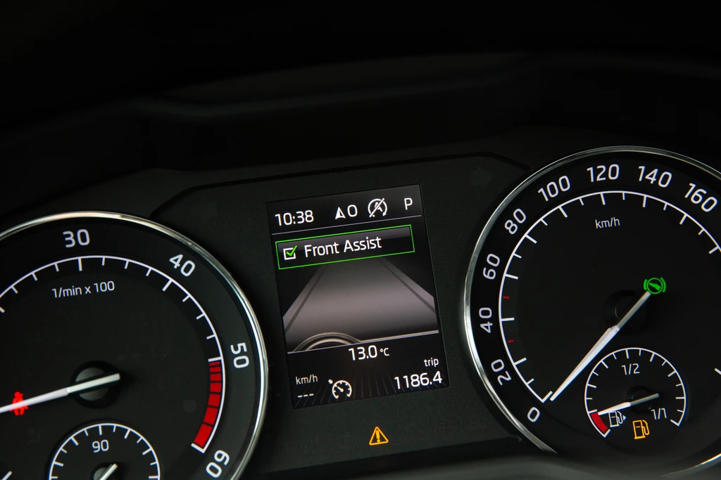 Škoda Superb – foto 12
