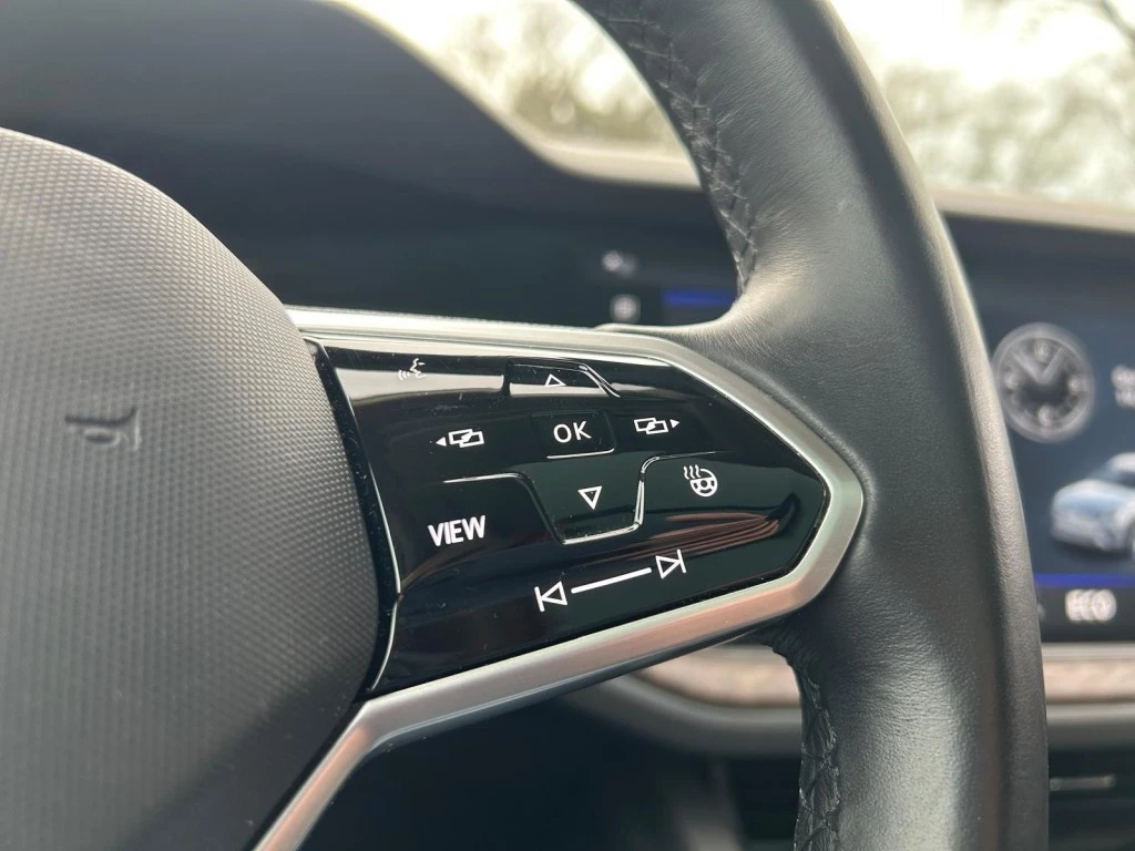 Volkswagen Touareg – foto 18