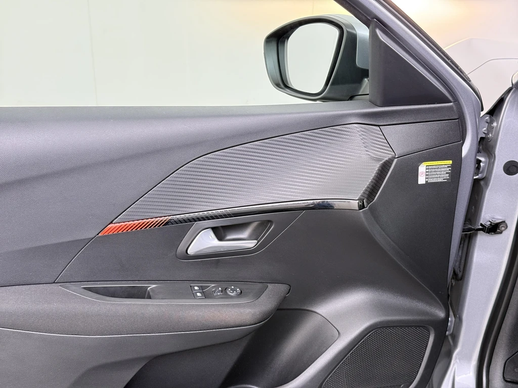 Peugeot e-208 – foto 26