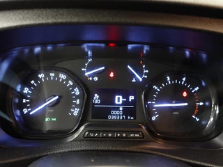 Opel Vivaro – thumbnail 25