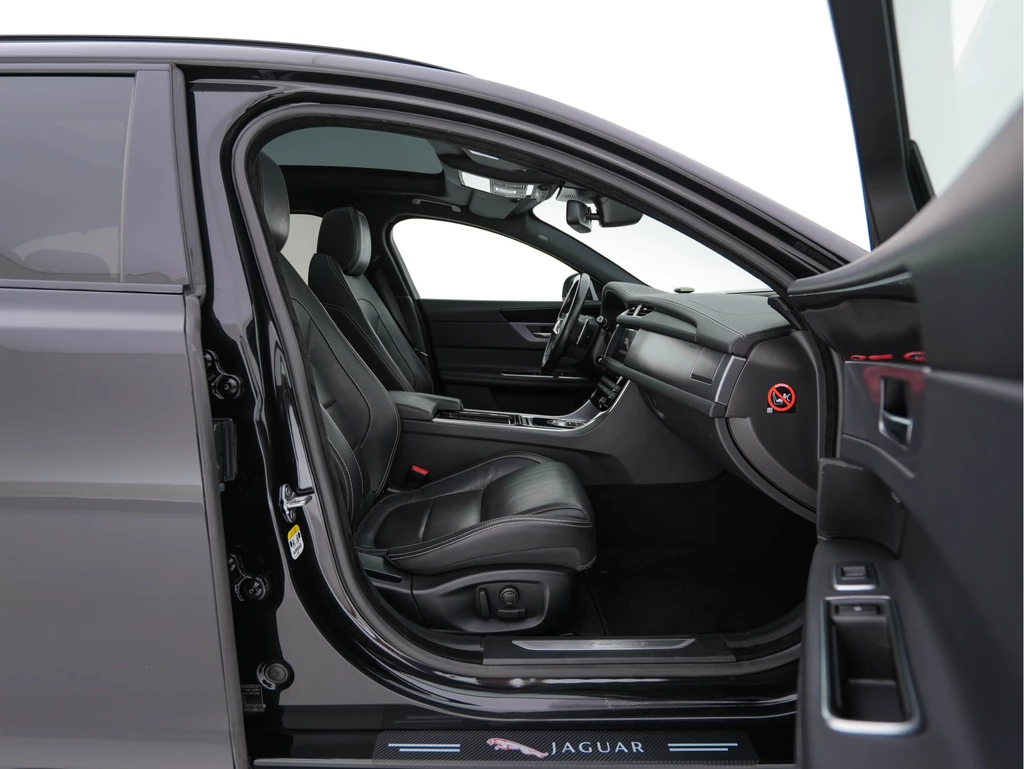 Jaguar XF – foto 13