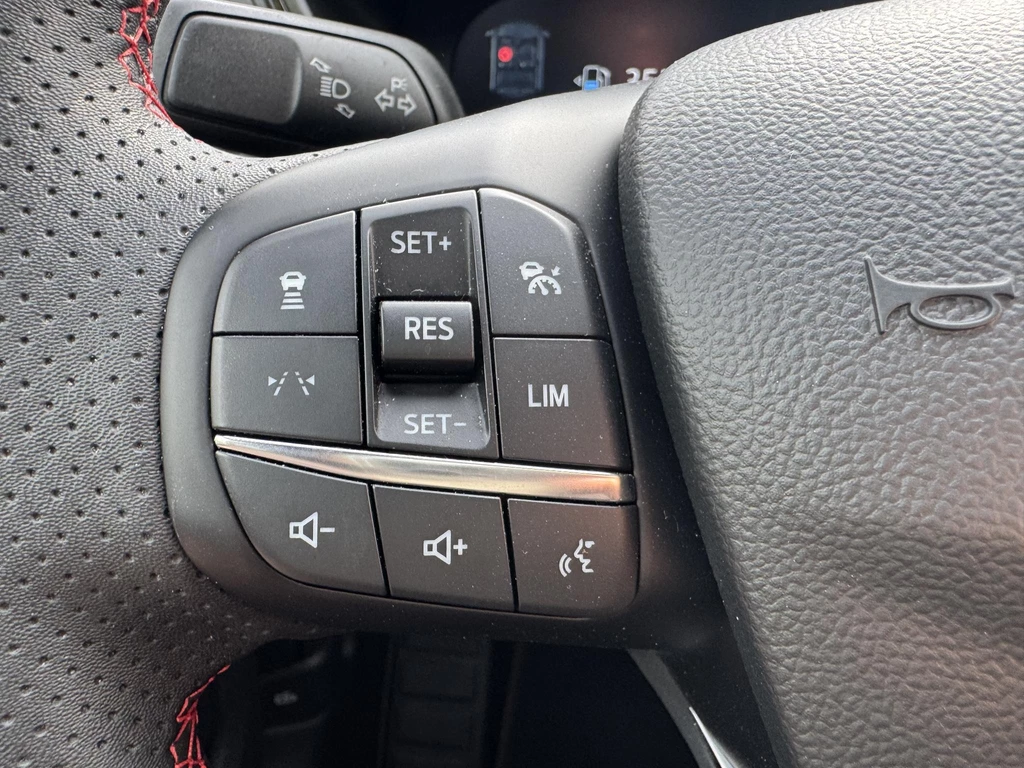 Ford Kuga – foto 18