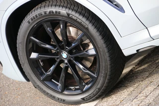 BMW X4 – thumbnail 6
