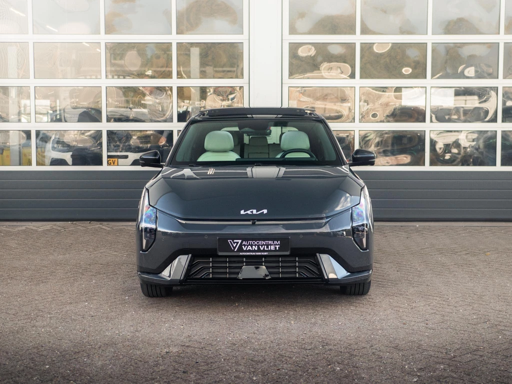 Kia EV4 – foto 11