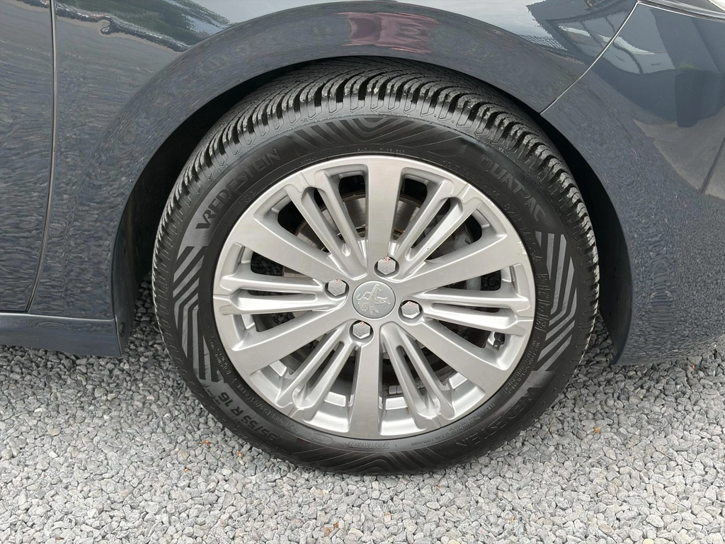 Peugeot 208 – foto 30
