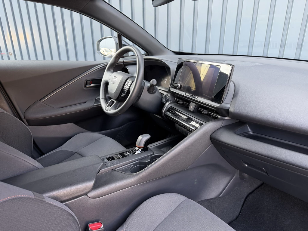 Toyota C-HR – foto 17