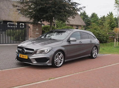 Mercedes-Benz CLA-klasse Shooting Brake AMG 45 4MATIC | 380 PK | Harman Kardon | Elektrisch bedienbare achterklep | Xenon |