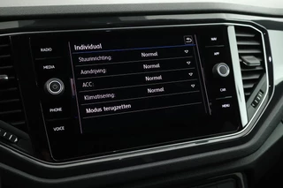 Volkswagen T-Roc – thumbnail 35