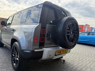Land Rover Defender – thumbnail 6