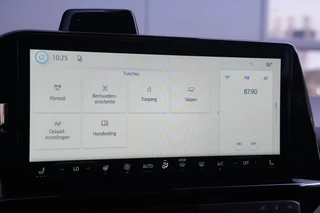 Ford Tourneo Custom – thumbnail 32
