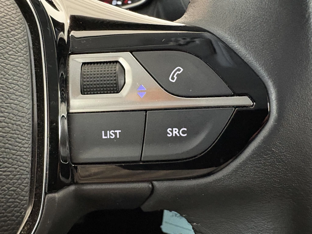 Peugeot 208 – foto 16