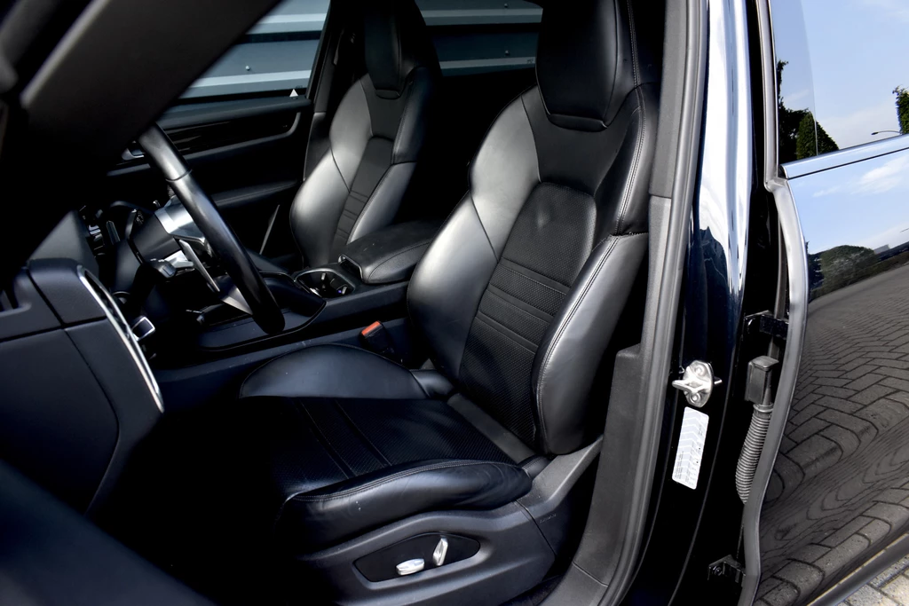 Porsche Cayenne – foto 12