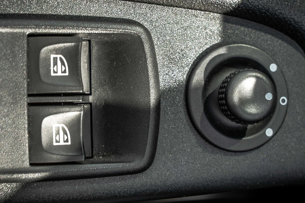 Opel Vivaro – foto 25