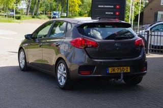 Kia cee'd – thumbnail 4
