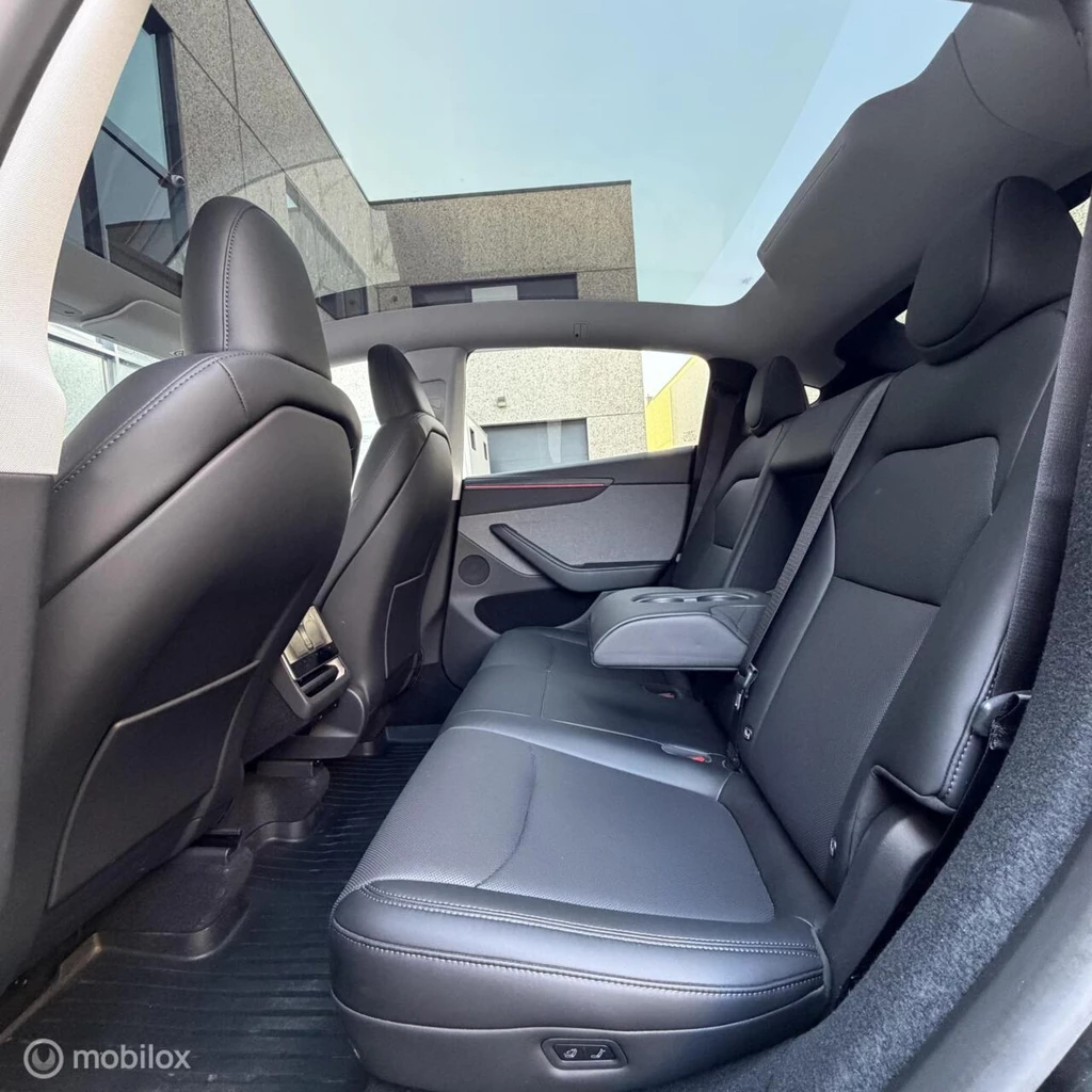 Tesla Model Y – foto 10
