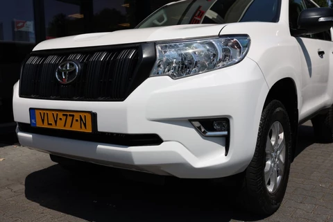 Toyota Land Cruiser Landcruiser 150 2.8 D-4D 5DRS COMFORT A/T VAN