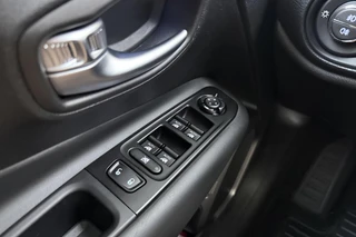 Jeep Renegade – thumbnail 18