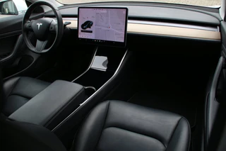 Tesla Model 3 – thumbnail 11