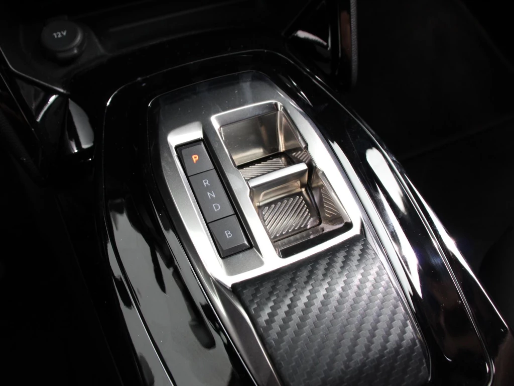 Peugeot e-2008 – foto 28