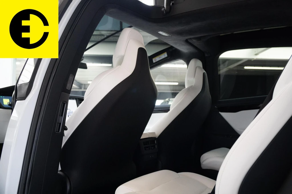 Tesla Model X – foto 17