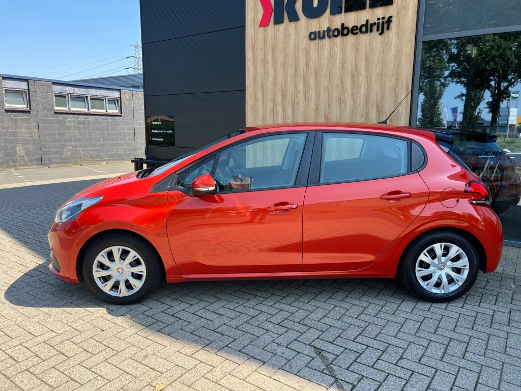 Peugeot 208 – foto 2