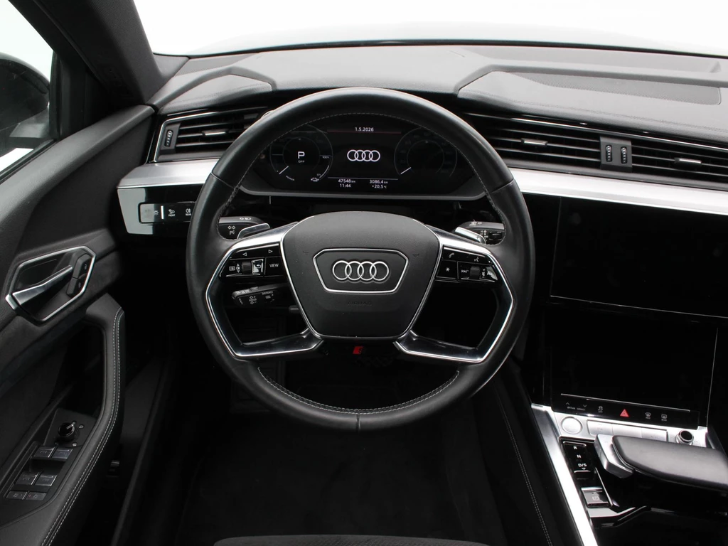 Audi e-tron – foto 13