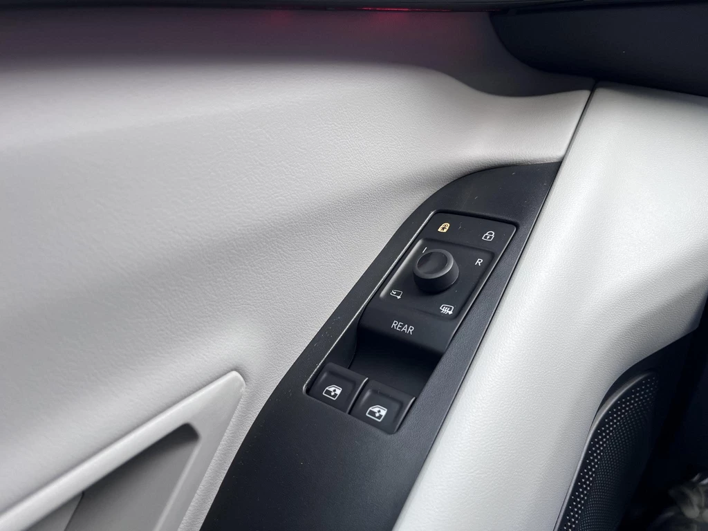 Ford Explorer – foto 12