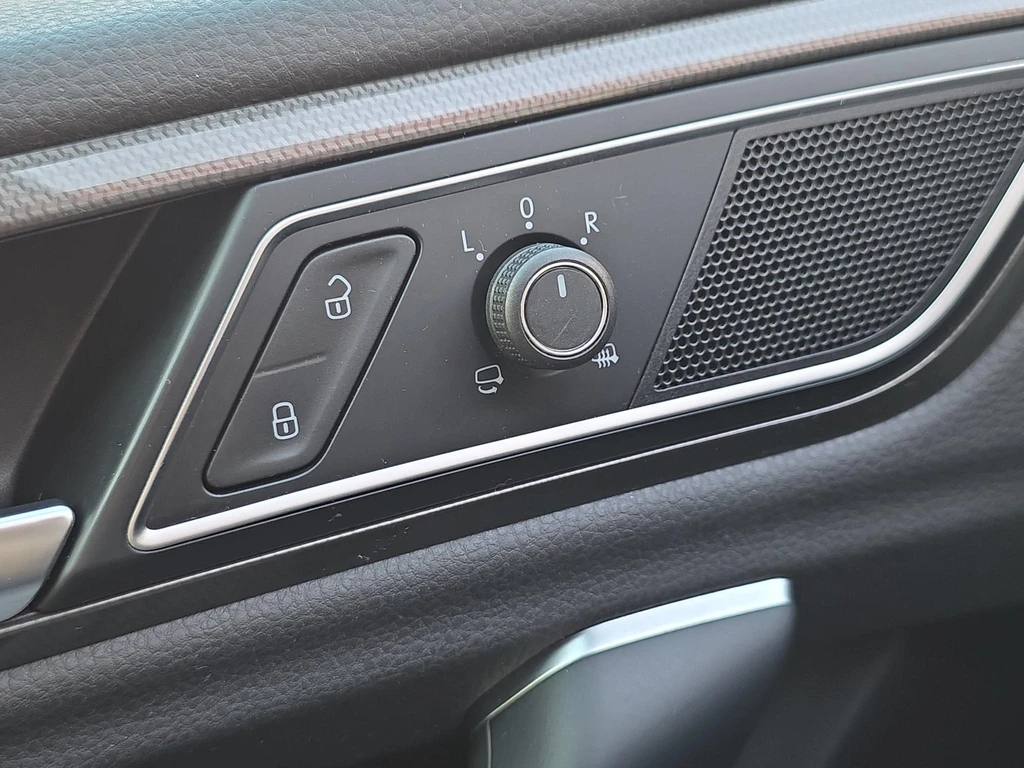 Volkswagen Golf Sportsvan – foto 24