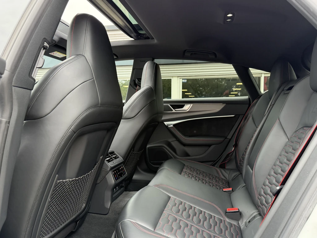 Audi RS7 – foto 12