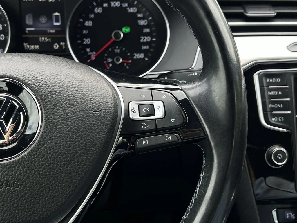 Volkswagen Passat – foto 28