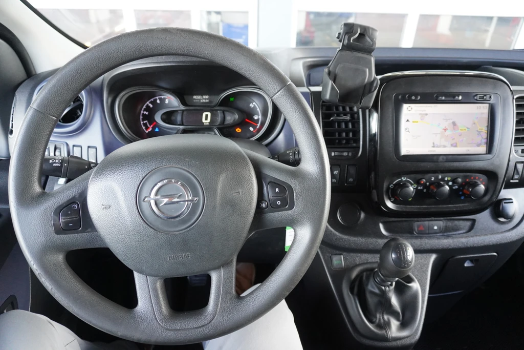 Opel Vivaro – foto 15