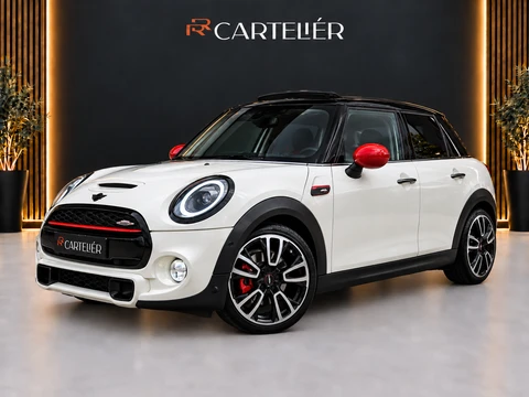 Mini Cooper S 2.0 John Cooper Works | Pano | Carplay | JCW Kit | PDC | Carplay | Stoelverwarming | Leder | Cruise | Schakelpaddles | Pepper White